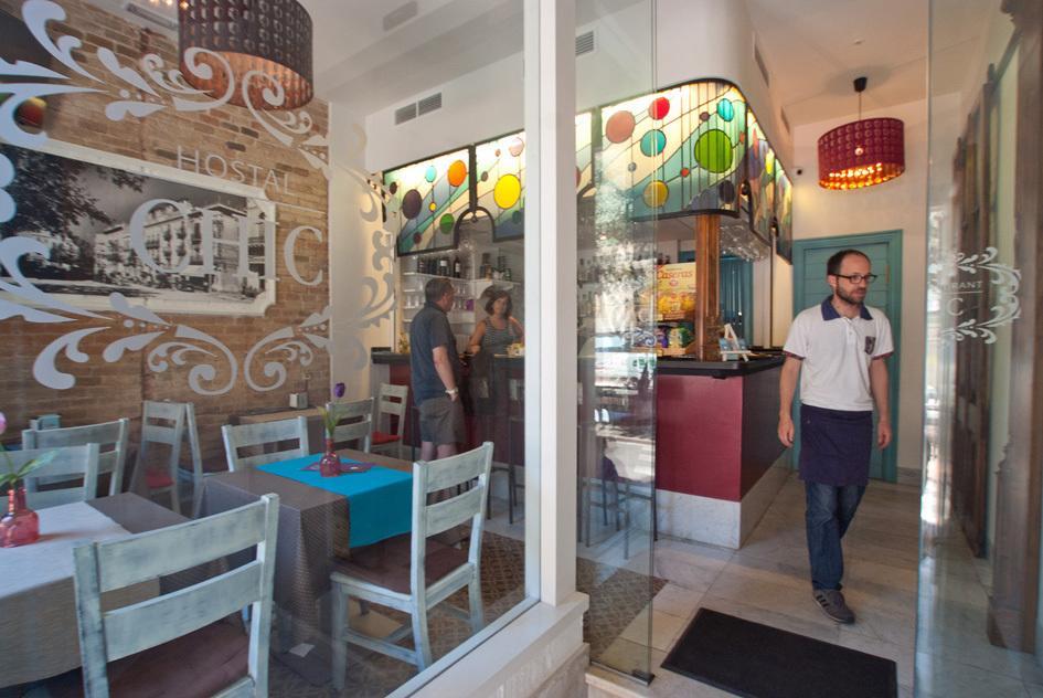 Hotel Hostal Chic 산펠리우데기솔스 외부 사진