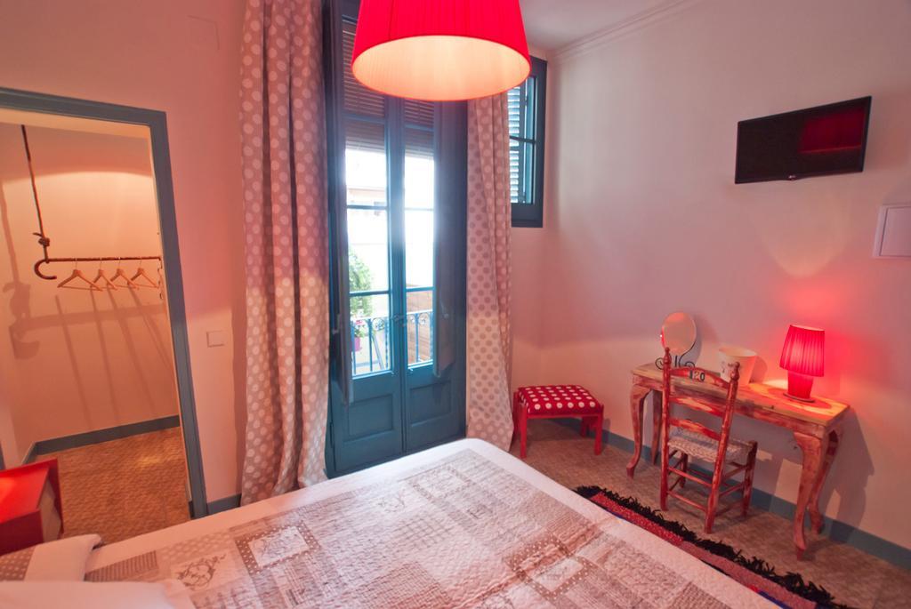 Hotel Hostal Chic 산펠리우데기솔스 객실 사진