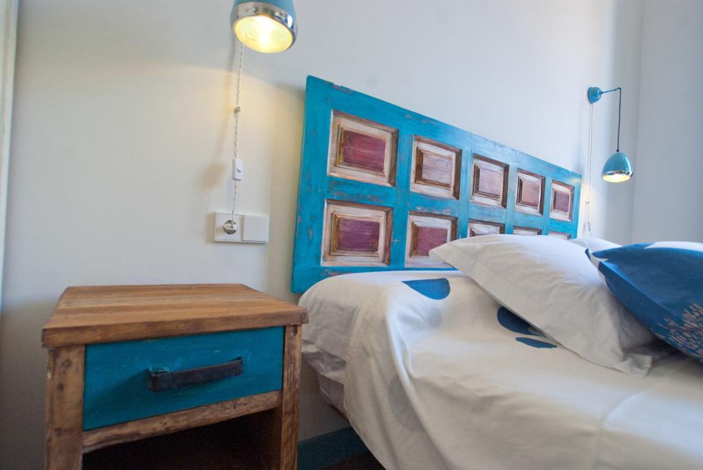 Hotel Hostal Chic 산펠리우데기솔스 객실 사진