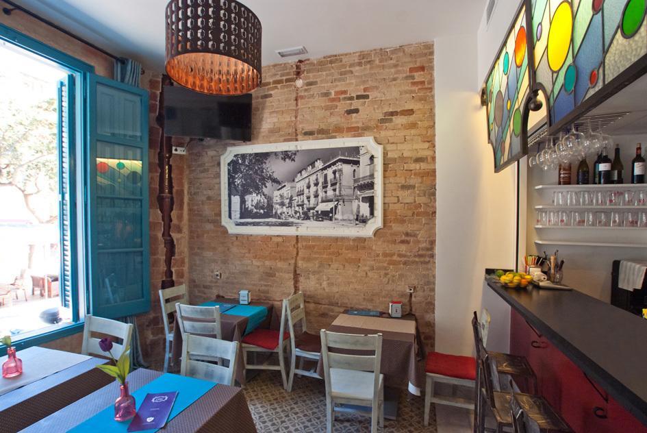 Hotel Hostal Chic 산펠리우데기솔스 외부 사진