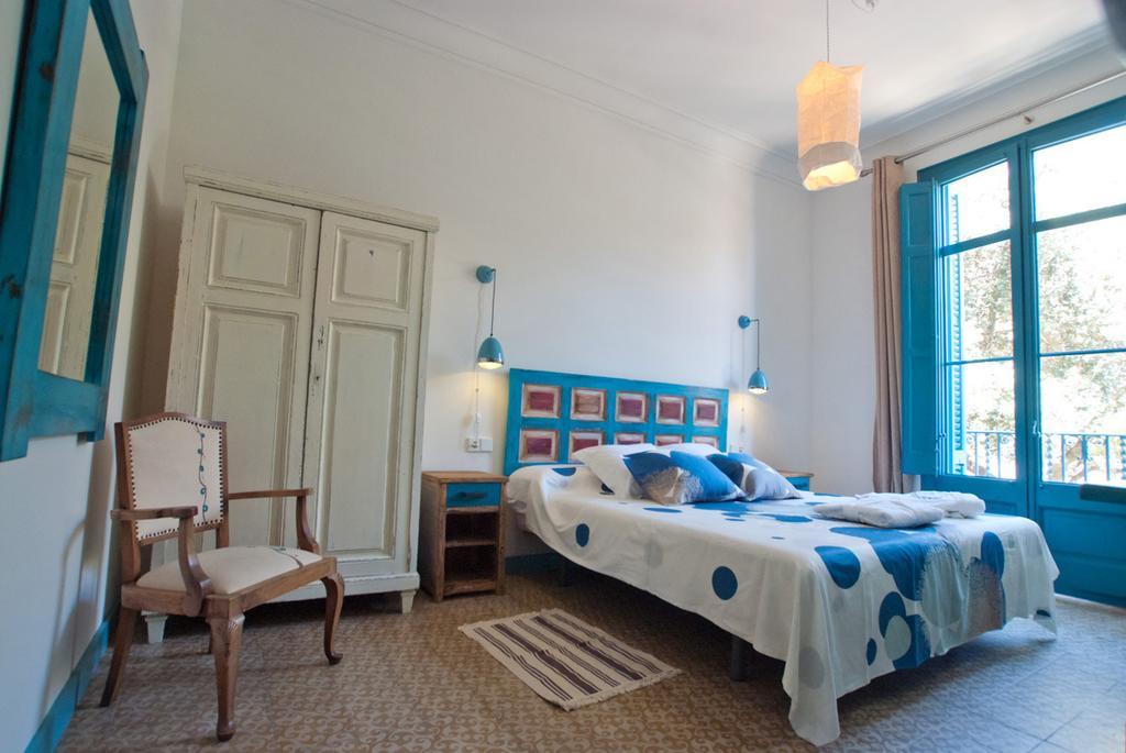 Hotel Hostal Chic 산펠리우데기솔스 객실 사진
