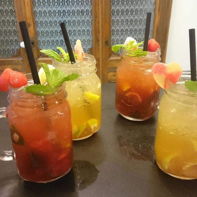 Hotel Hostal Chic 산펠리우데기솔스 외부 사진